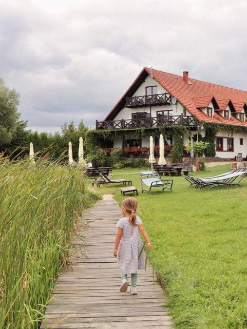 Pensjonat Rybaczowka - Noclegi, Restauracja, Port Bogaczewo  Exterior foto